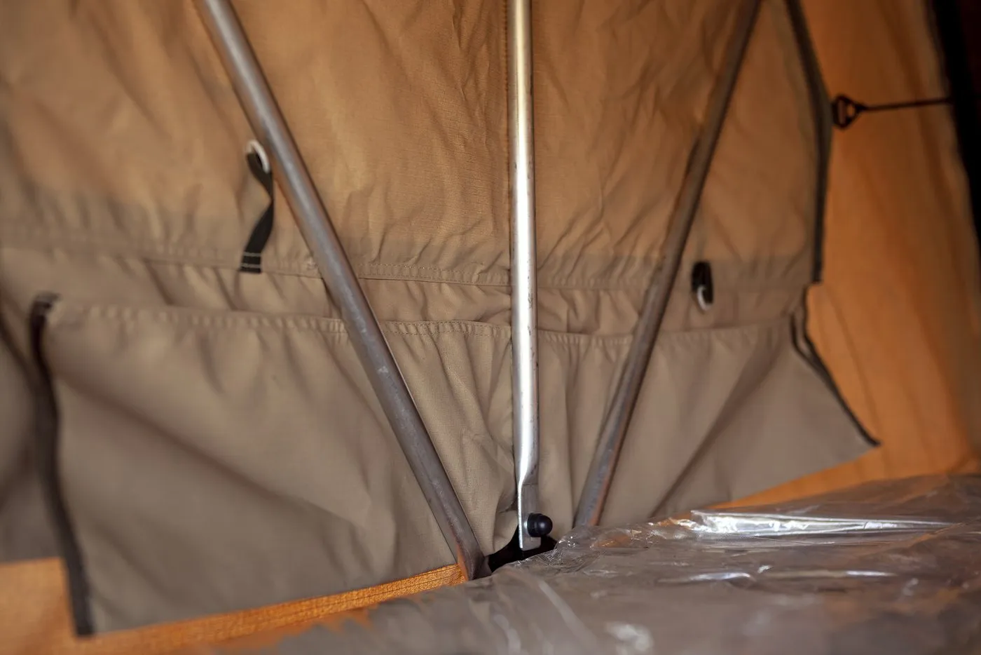 Eezi-Awn Jazz Roof Top Tent