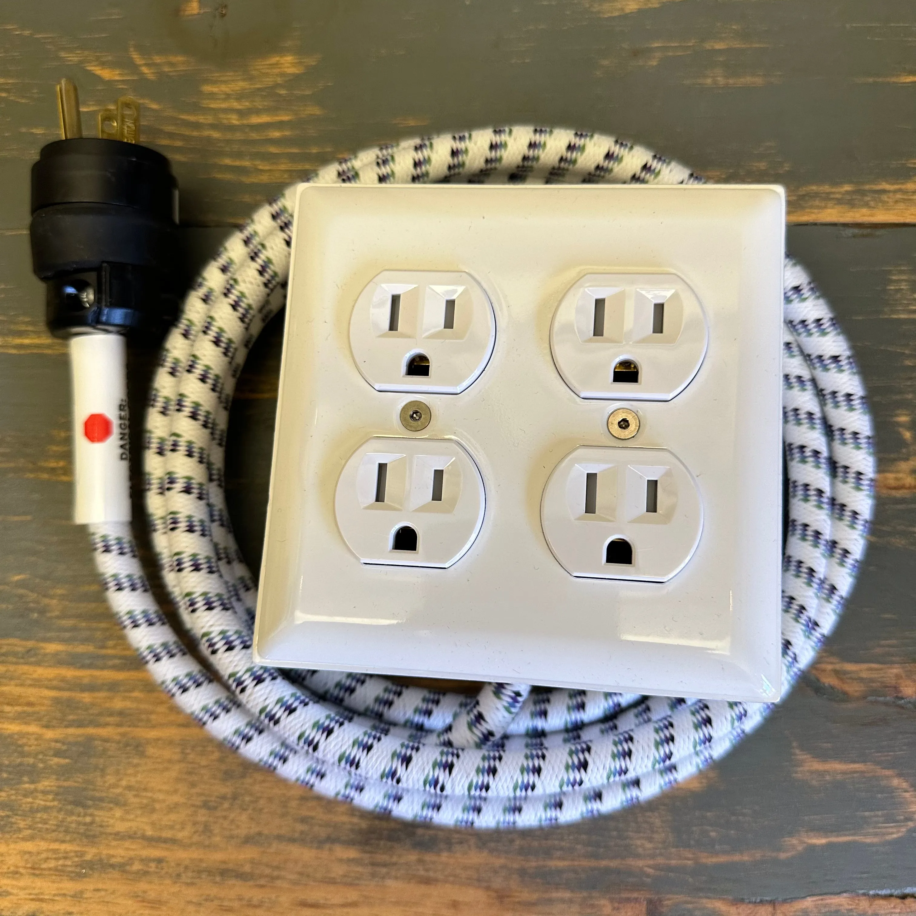 Extō 4 in SURF'S UP w/White-sand, Green, Blue, Indigo, and Black 8FT Extension Cord