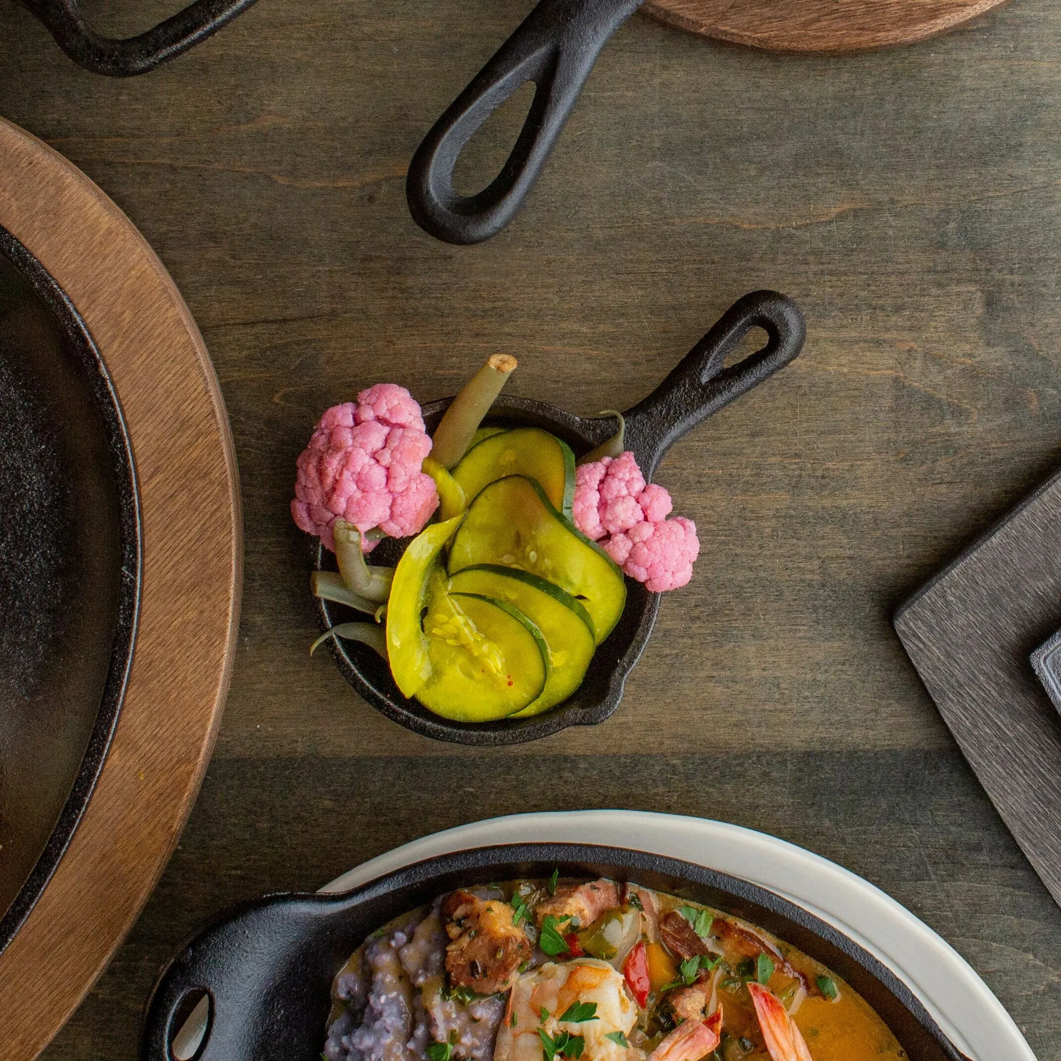 LODGE Cast Iron Skillet